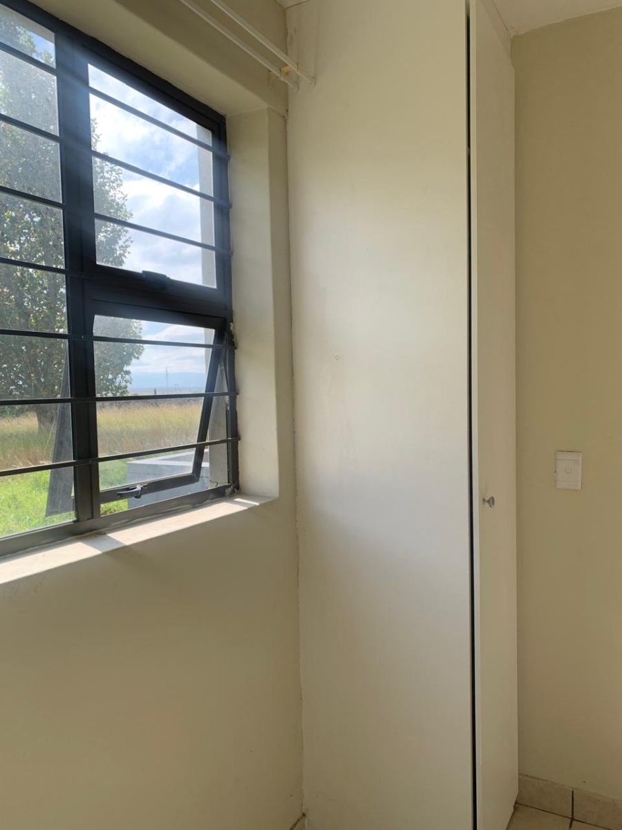 2 Bedroom Property for Sale in Madadeni J KwaZulu-Natal