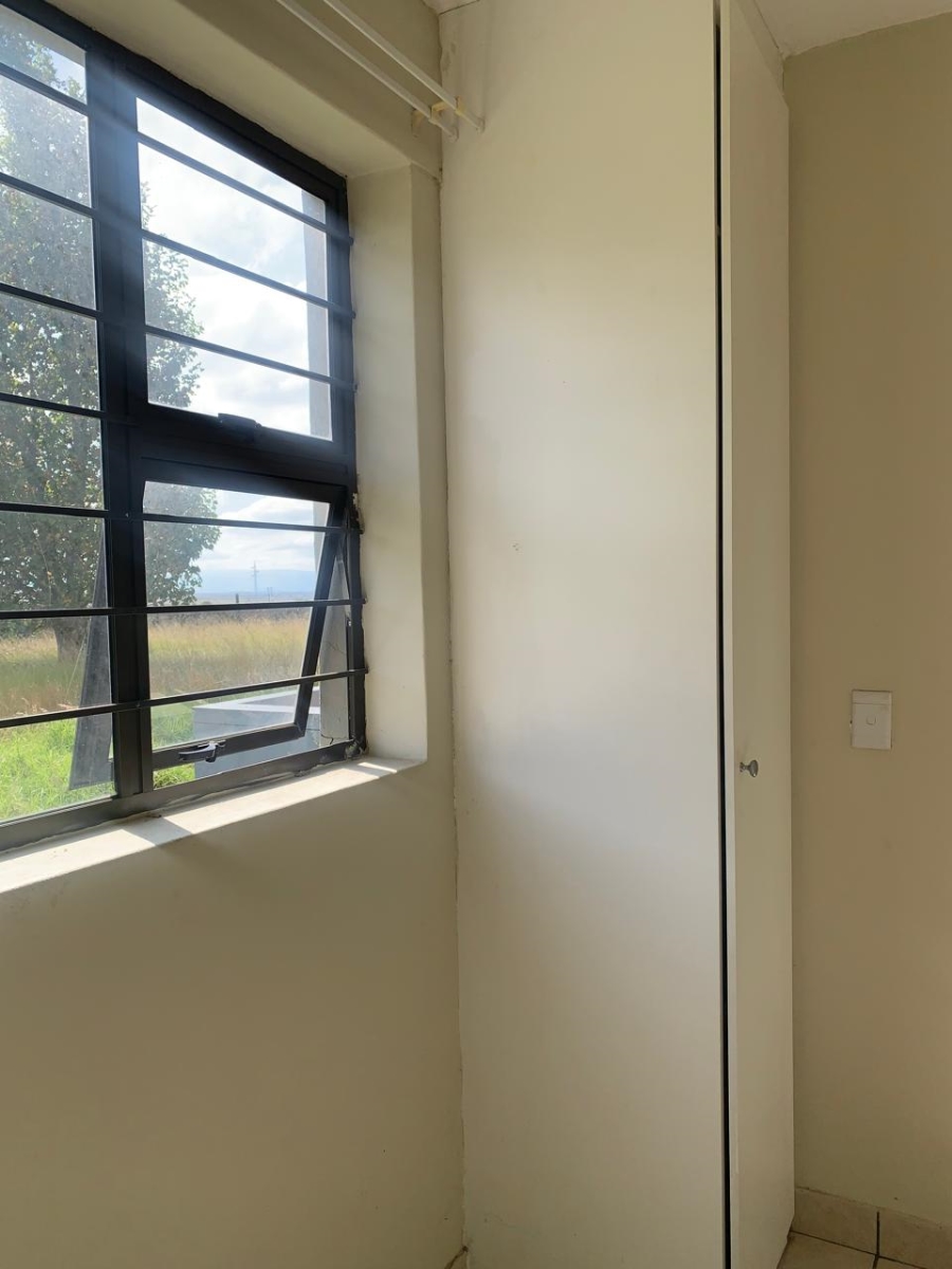 2 Bedroom Property for Sale in Madadeni J KwaZulu-Natal