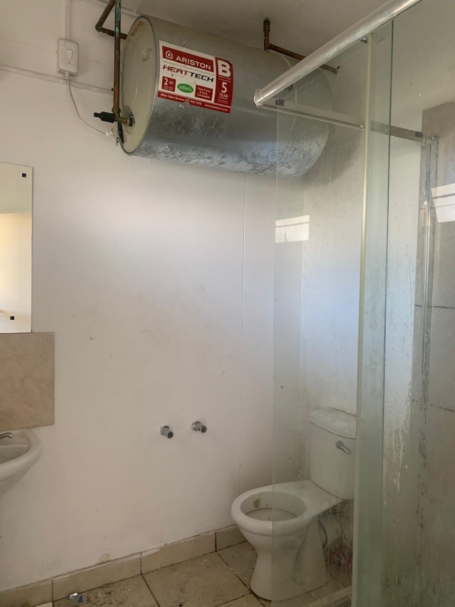 2 Bedroom Property for Sale in Madadeni J KwaZulu-Natal