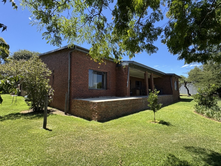 3 Bedroom Property for Sale in Weenen KwaZulu-Natal