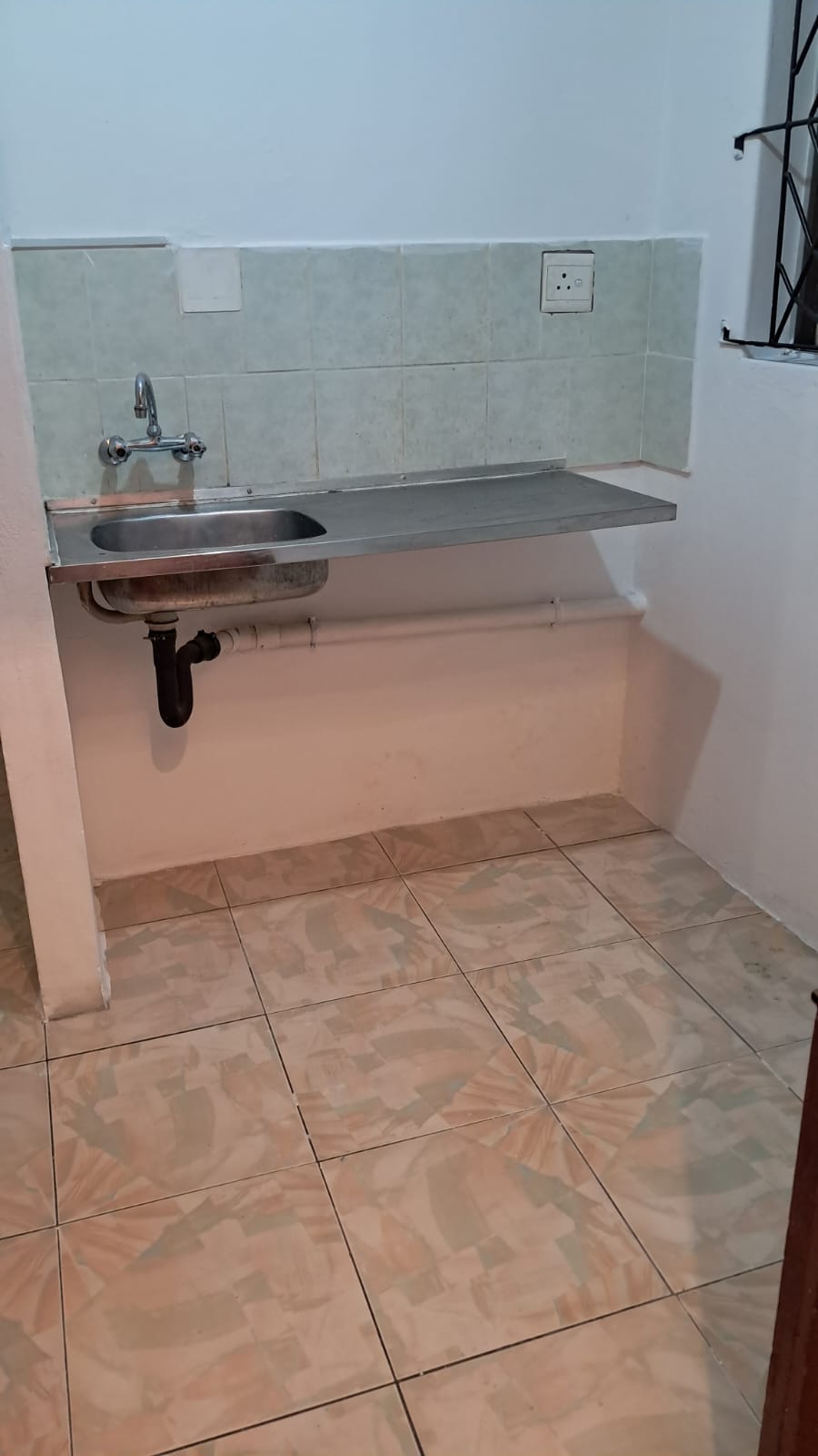 To Let 1 Bedroom Property for Rent in Westcliff KwaZulu-Natal