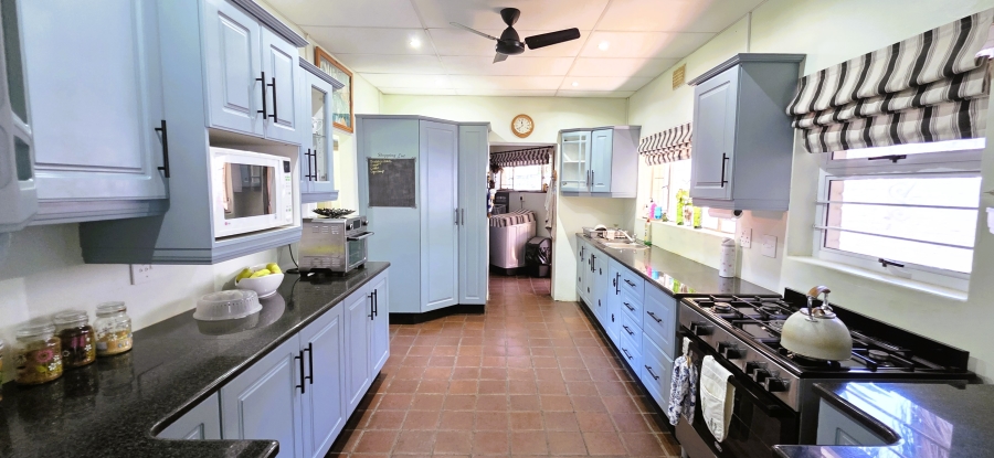 5 Bedroom Property for Sale in Fairview KwaZulu-Natal