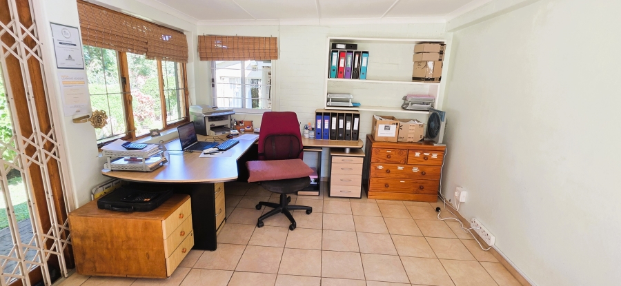 5 Bedroom Property for Sale in Fairview KwaZulu-Natal