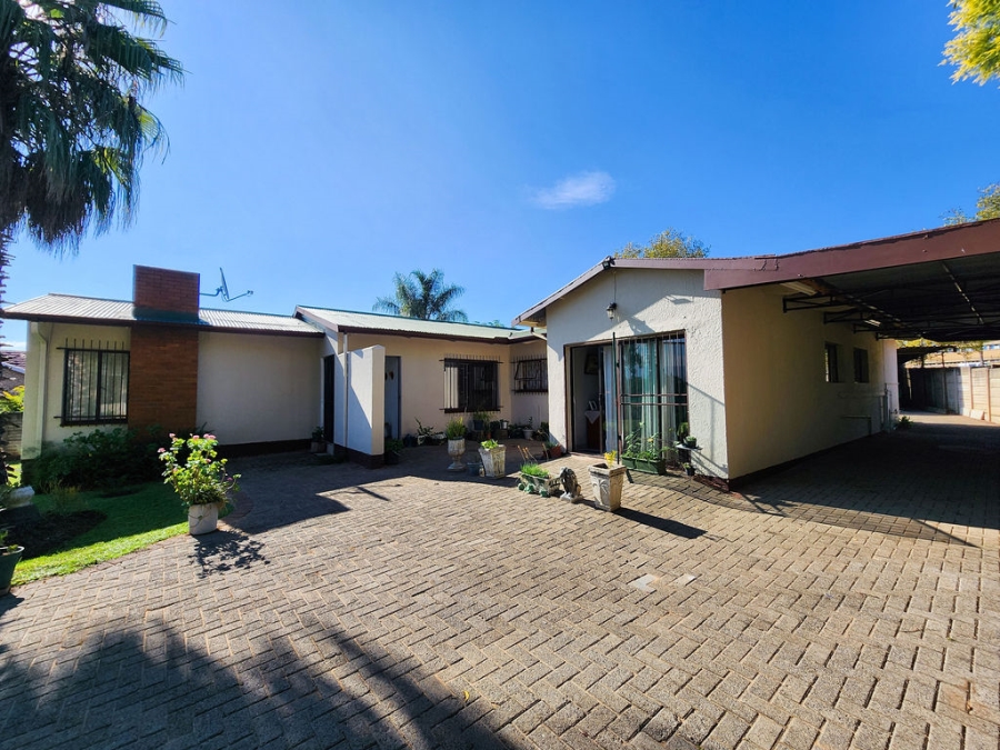 4 Bedroom Property for Sale in Pioneer Park KwaZulu-Natal