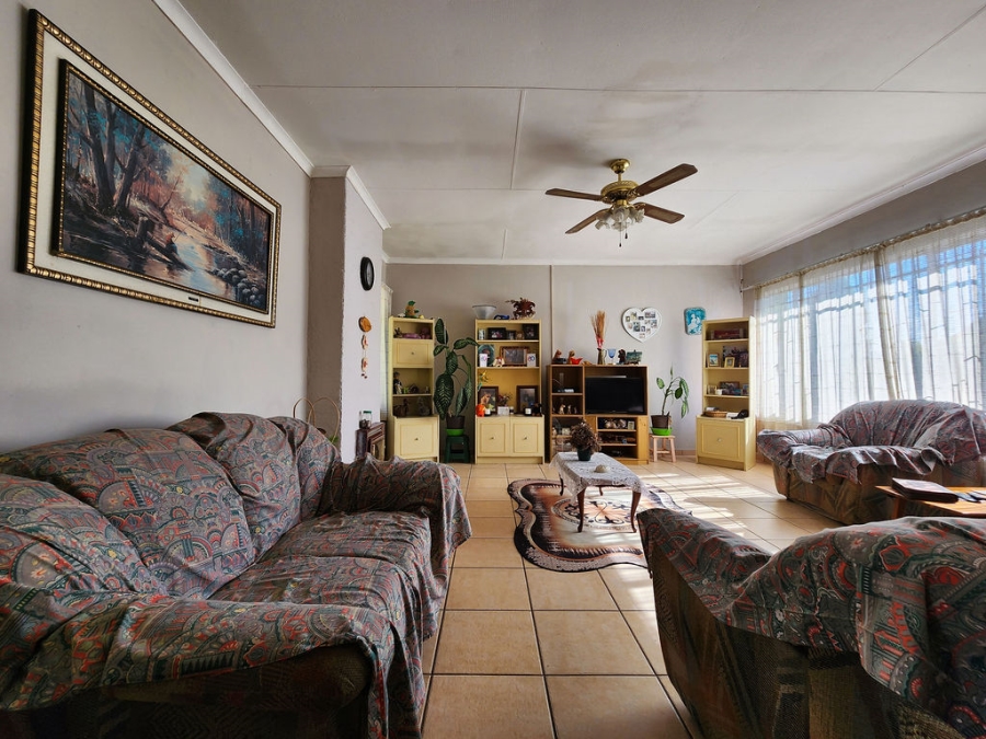 4 Bedroom Property for Sale in Pioneer Park KwaZulu-Natal