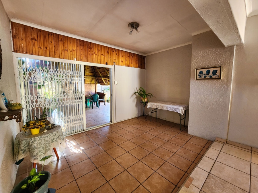 4 Bedroom Property for Sale in Pioneer Park KwaZulu-Natal