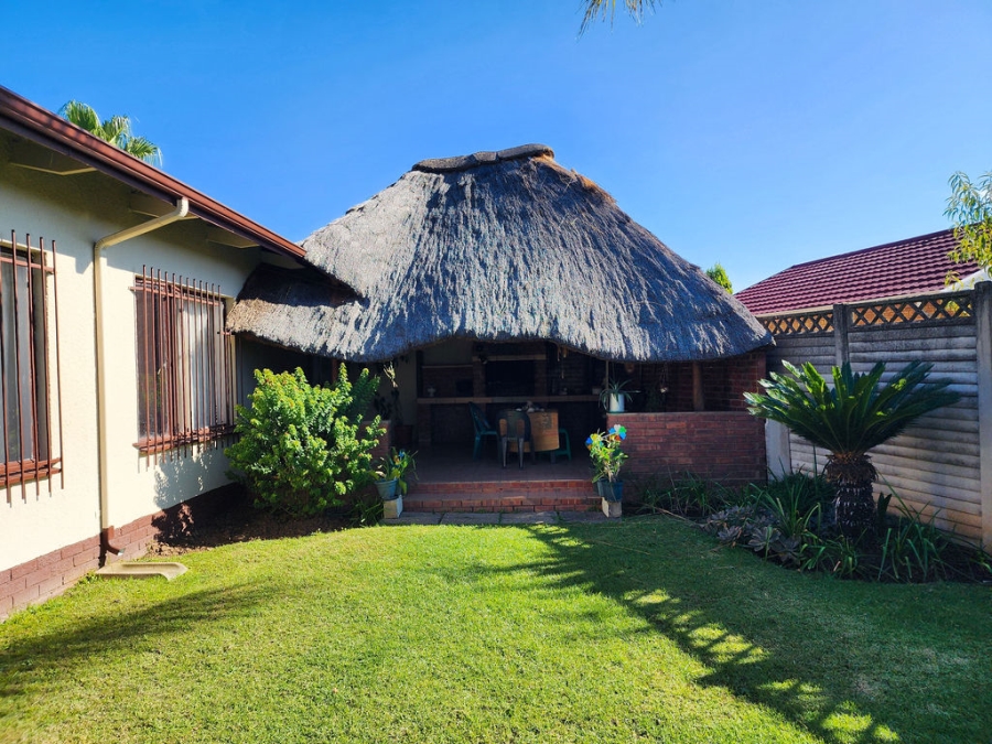 4 Bedroom Property for Sale in Pioneer Park KwaZulu-Natal