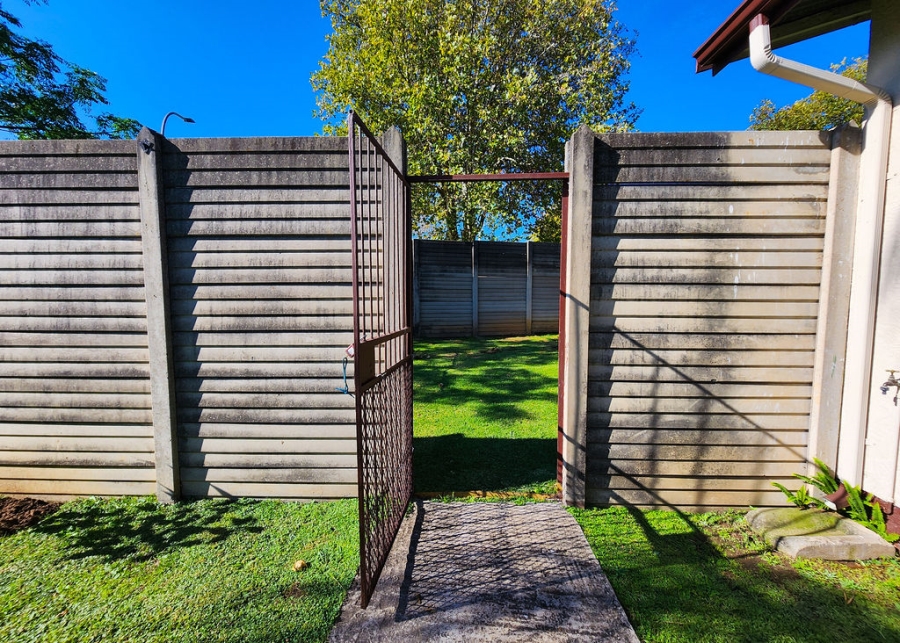 4 Bedroom Property for Sale in Pioneer Park KwaZulu-Natal