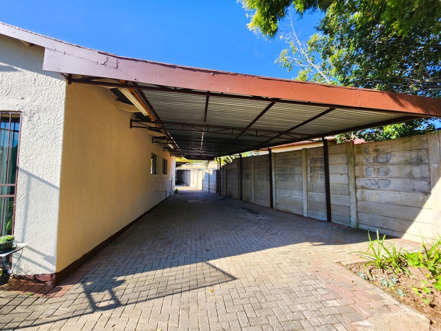 4 Bedroom Property for Sale in Pioneer Park KwaZulu-Natal