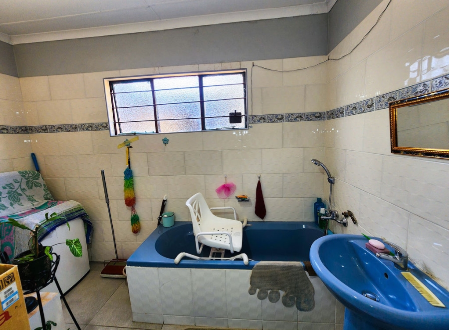 4 Bedroom Property for Sale in Pioneer Park KwaZulu-Natal