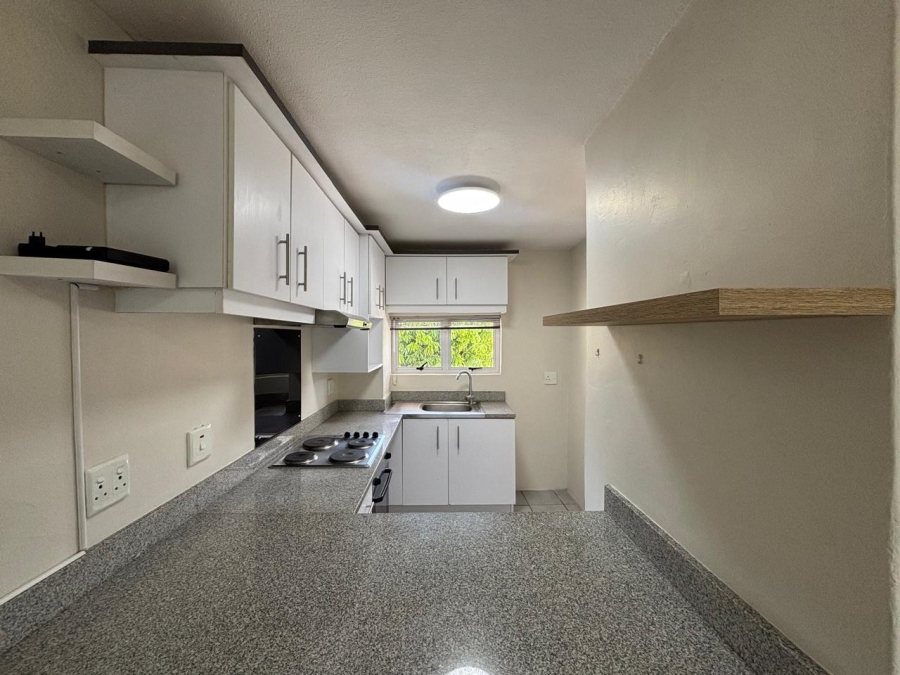 1 Bedroom Property for Sale in Essenwood KwaZulu-Natal