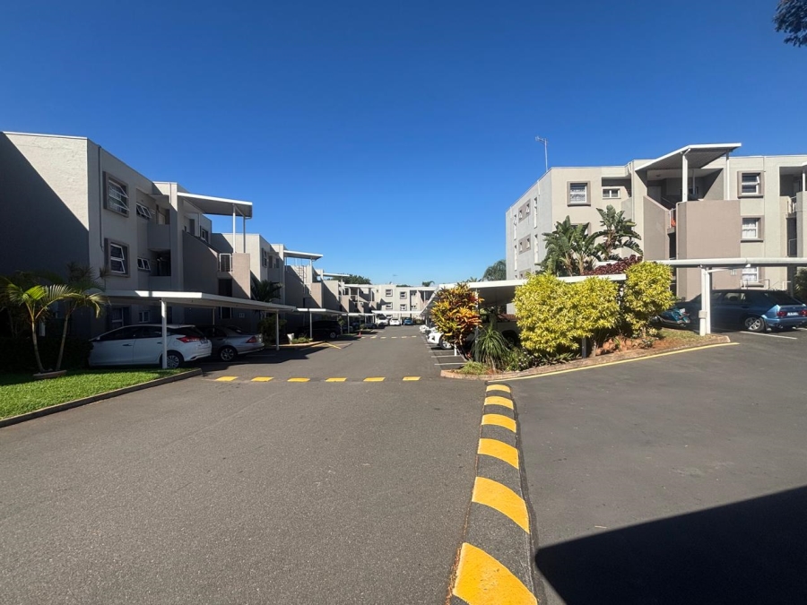 1 Bedroom Property for Sale in Essenwood KwaZulu-Natal