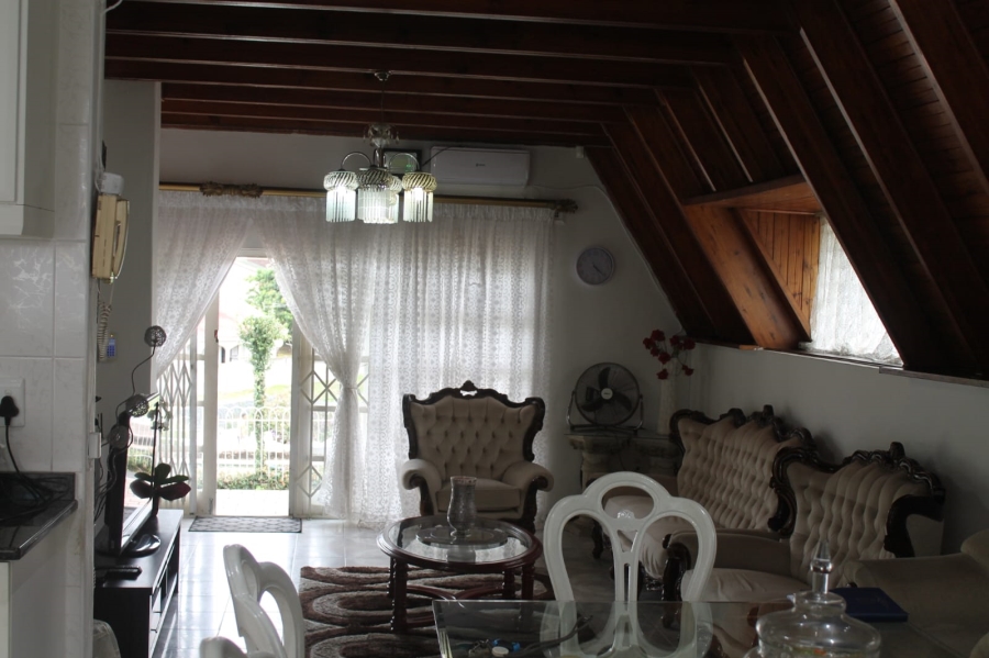 3 Bedroom Property for Sale in Kharwastan KwaZulu-Natal