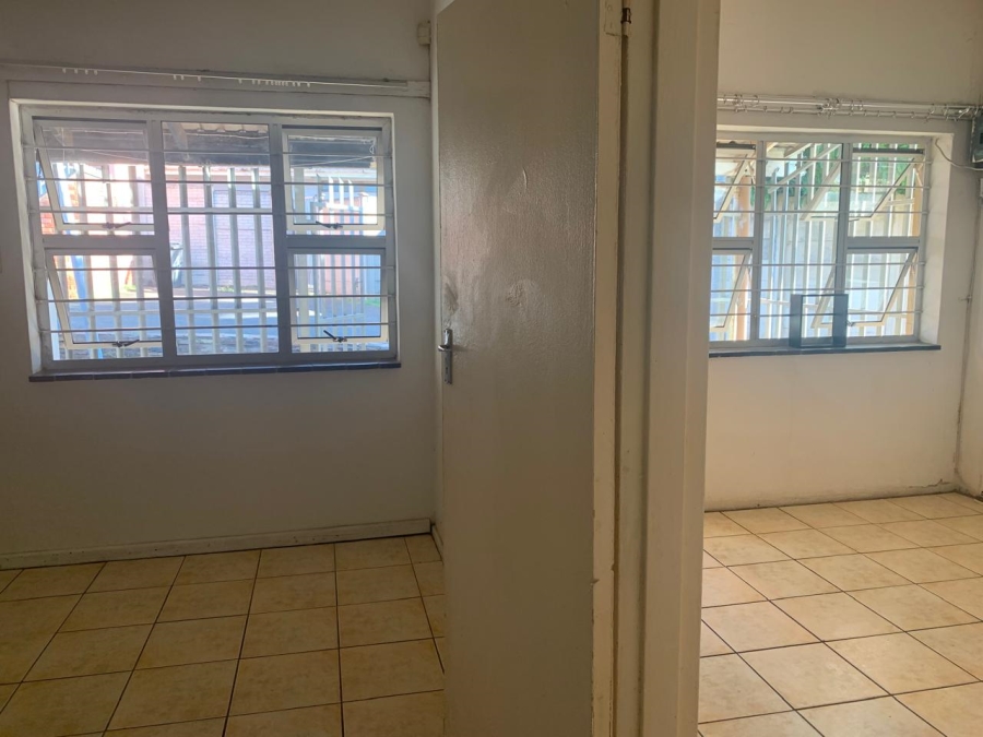 To Let 1 Bedroom Property for Rent in Empangeni Central KwaZulu-Natal
