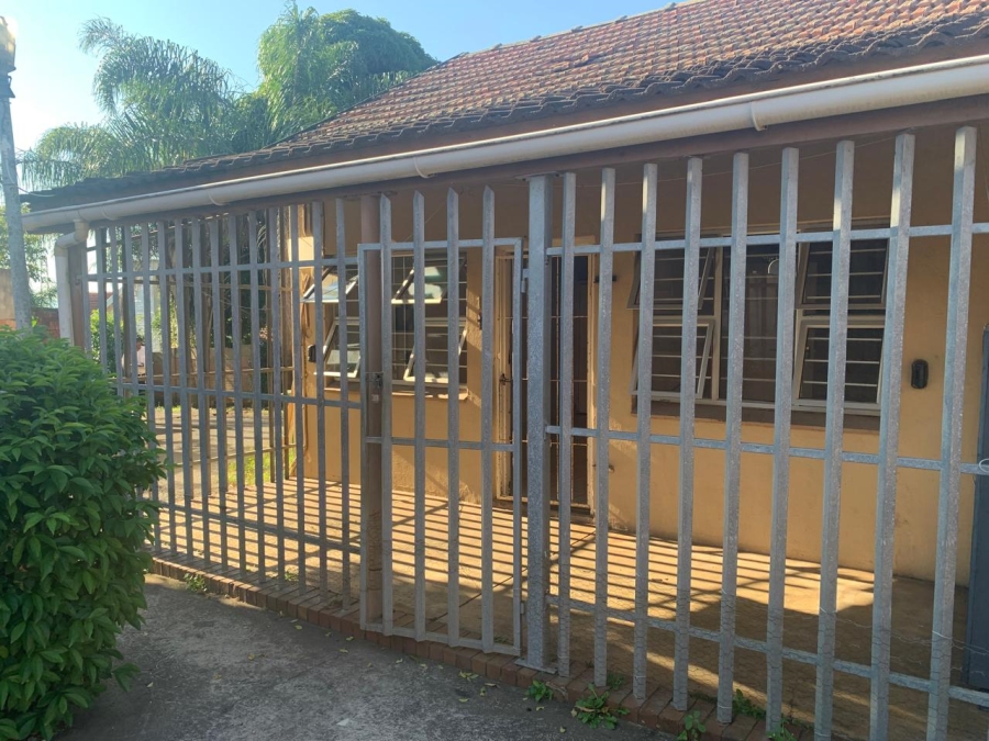 To Let 1 Bedroom Property for Rent in Empangeni Central KwaZulu-Natal