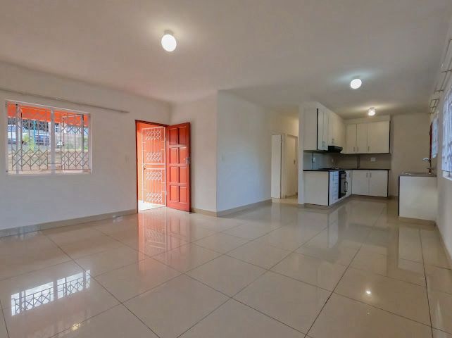 To Let 3 Bedroom Property for Rent in Palmview KwaZulu-Natal