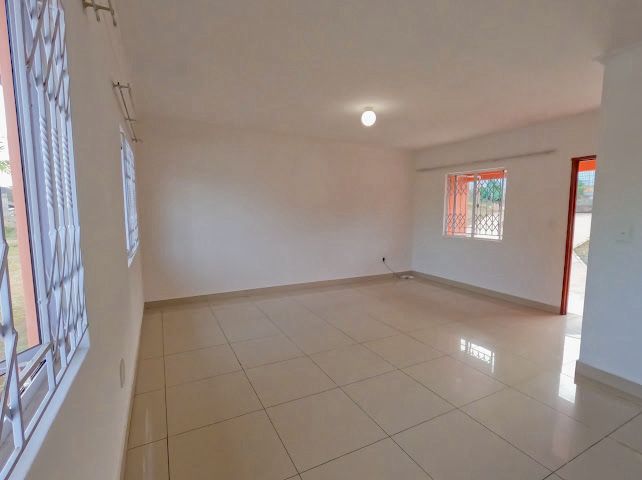 To Let 3 Bedroom Property for Rent in Palmview KwaZulu-Natal