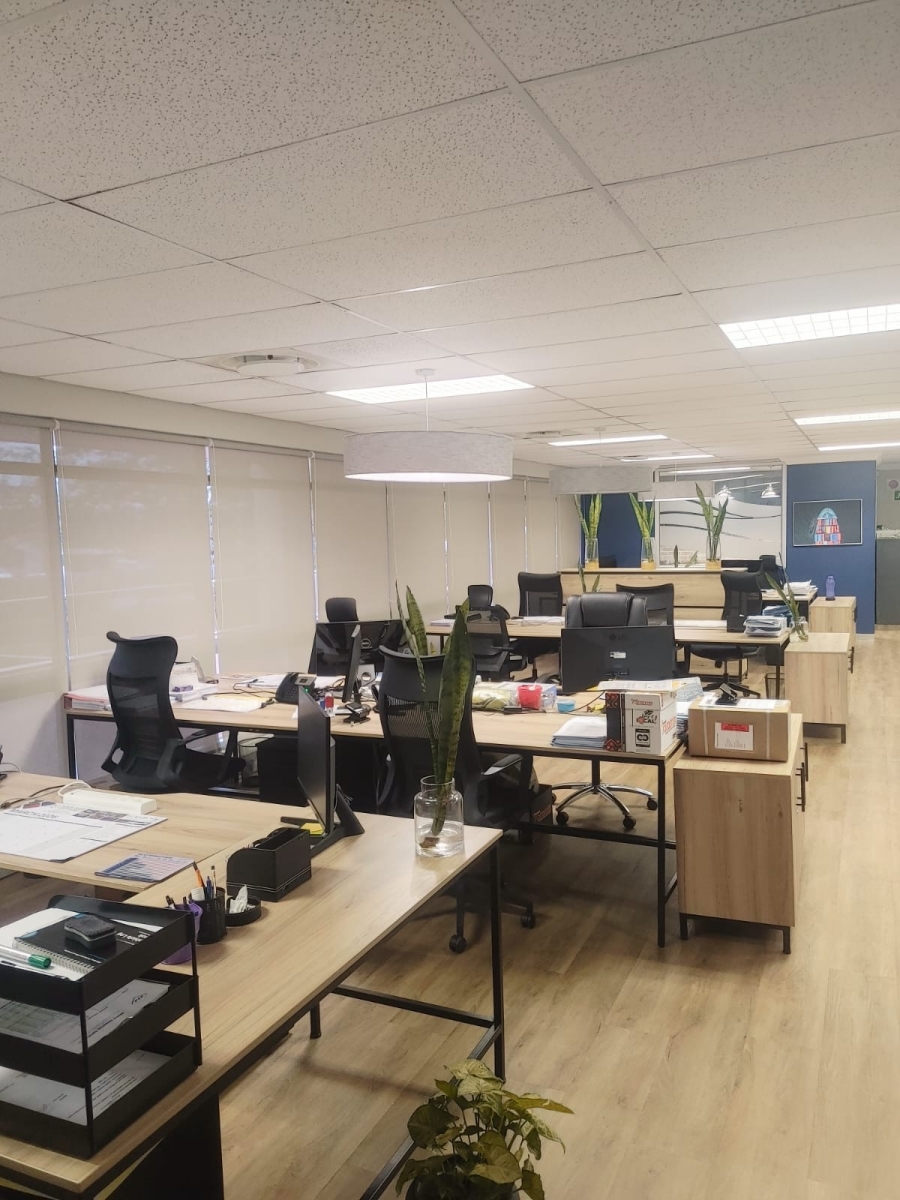 To Let Commercial Property for Rent in La Lucia Ridge KwaZulu-Natal