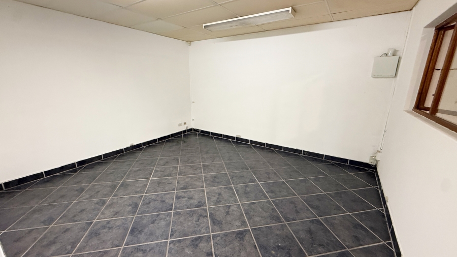 To Let Commercial Property for Rent in Briardene KwaZulu-Natal