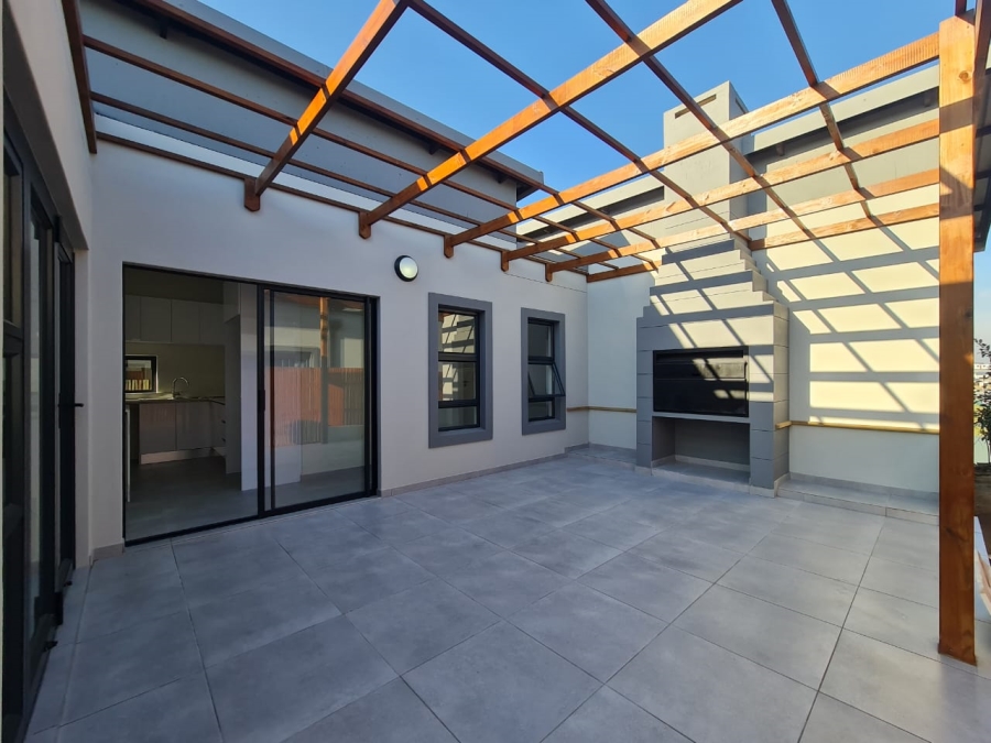 3 Bedroom Property for Sale in Palm Lakes Estate KwaZulu-Natal