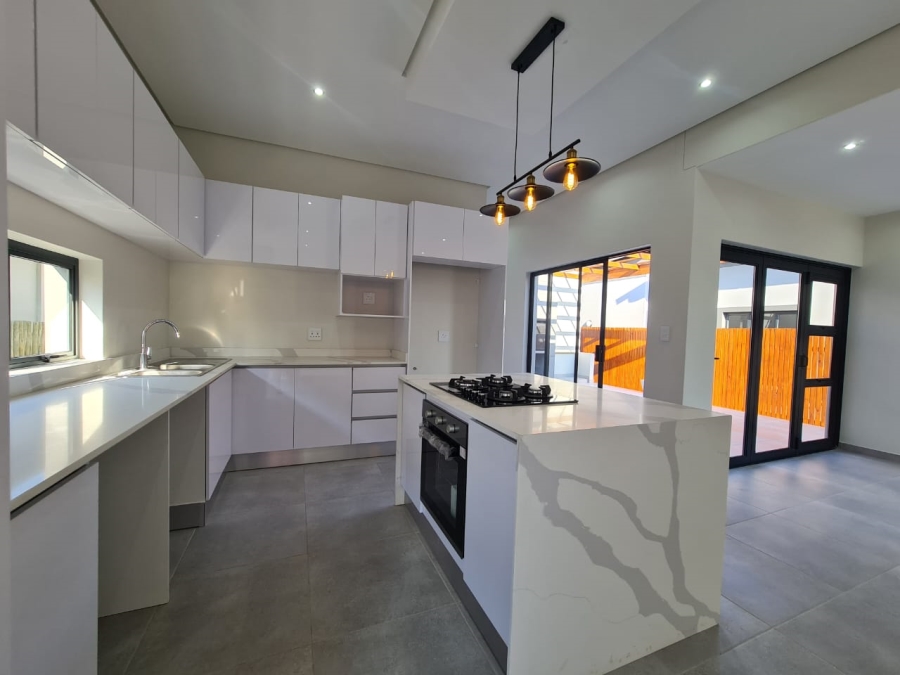 3 Bedroom Property for Sale in Palm Lakes Estate KwaZulu-Natal