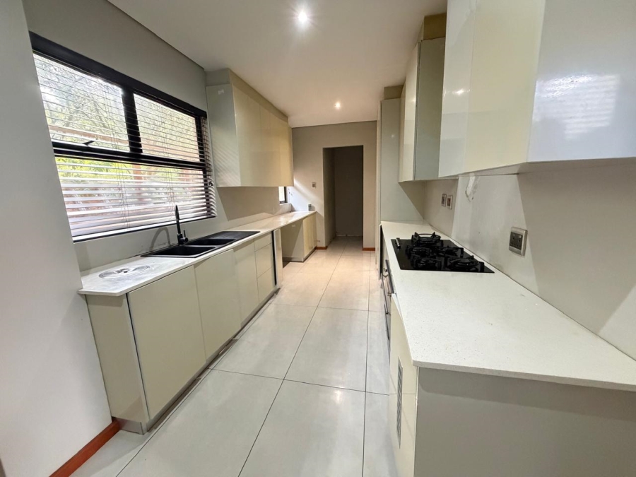 To Let 5 Bedroom Property for Rent in Hilltop Private Estate KwaZulu-Natal