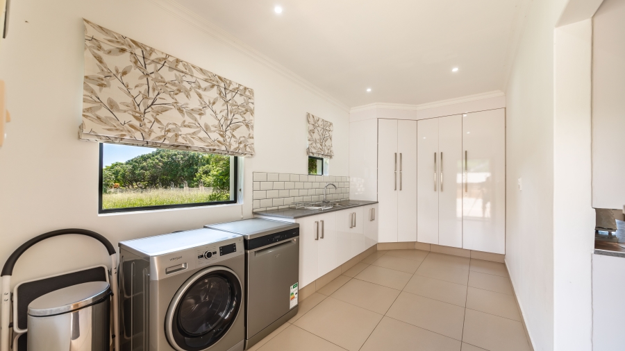 5 Bedroom Property for Sale in Zinkwazi Beach KwaZulu-Natal