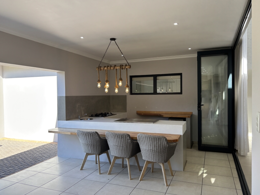 5 Bedroom Property for Sale in Zinkwazi Beach KwaZulu-Natal