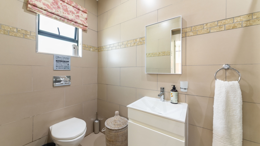 5 Bedroom Property for Sale in Zinkwazi Beach KwaZulu-Natal