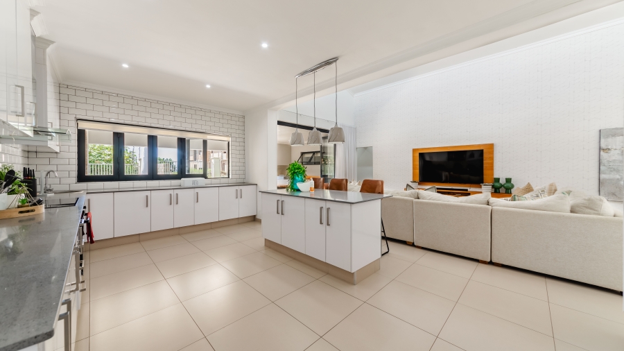 5 Bedroom Property for Sale in Zinkwazi Beach KwaZulu-Natal