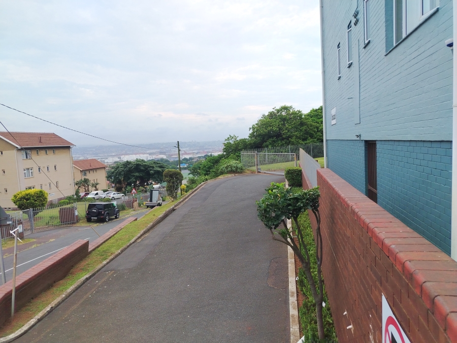 2 Bedroom Property for Sale in Ocean View KwaZulu-Natal