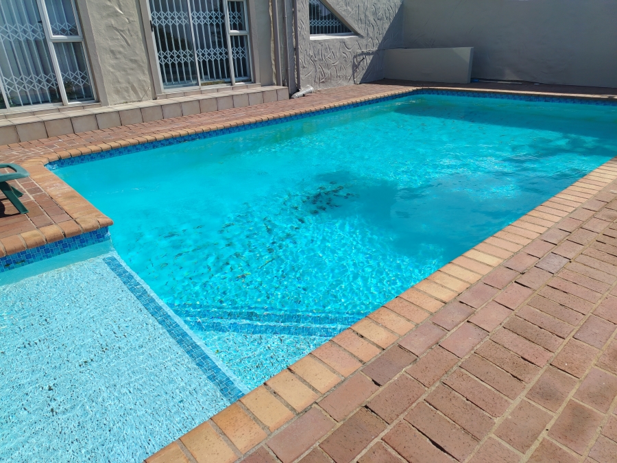 5 Bedroom Property for Sale in Brighton Beach KwaZulu-Natal
