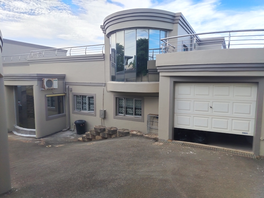 5 Bedroom Property for Sale in Brighton Beach KwaZulu-Natal