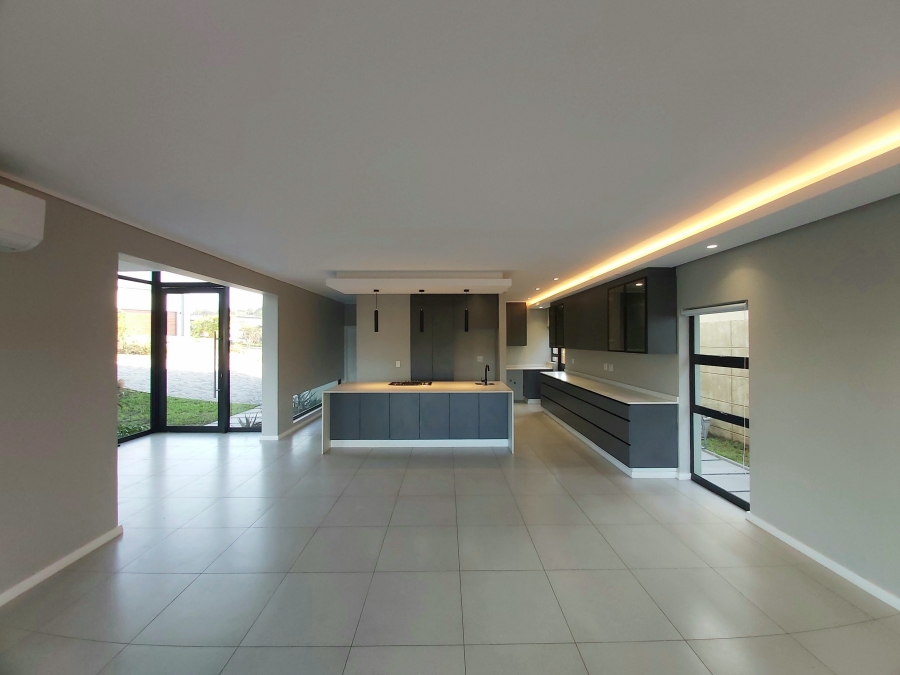 To Let 4 Bedroom Property for Rent in Palm Lakes Estate KwaZulu-Natal