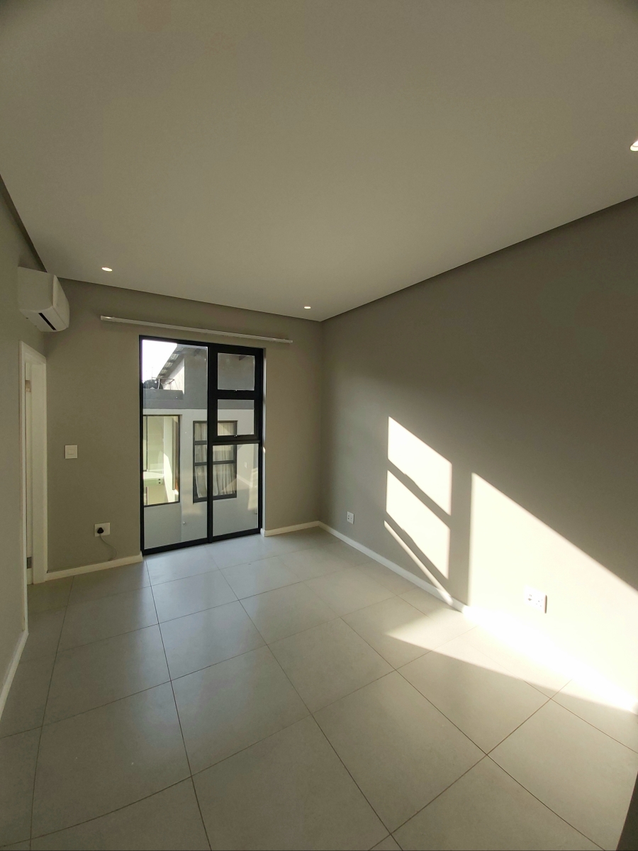 To Let 4 Bedroom Property for Rent in Palm Lakes Estate KwaZulu-Natal