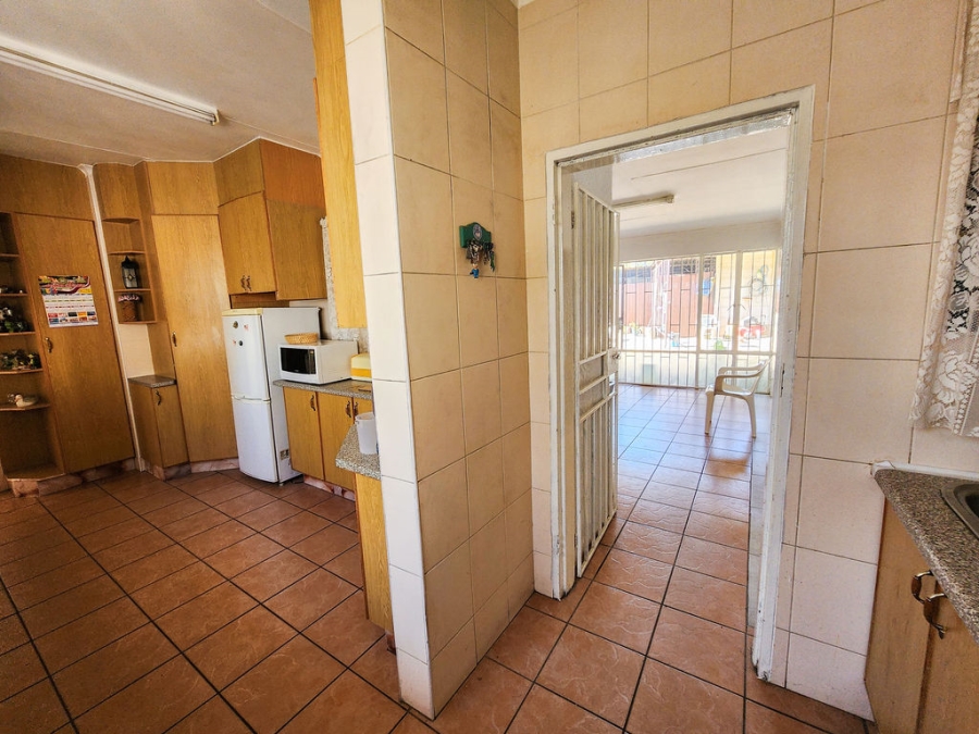 4 Bedroom Property for Sale in Pioneer Park KwaZulu-Natal