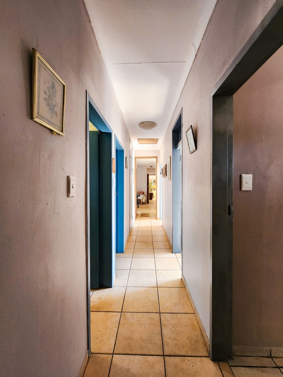 4 Bedroom Property for Sale in Pioneer Park KwaZulu-Natal