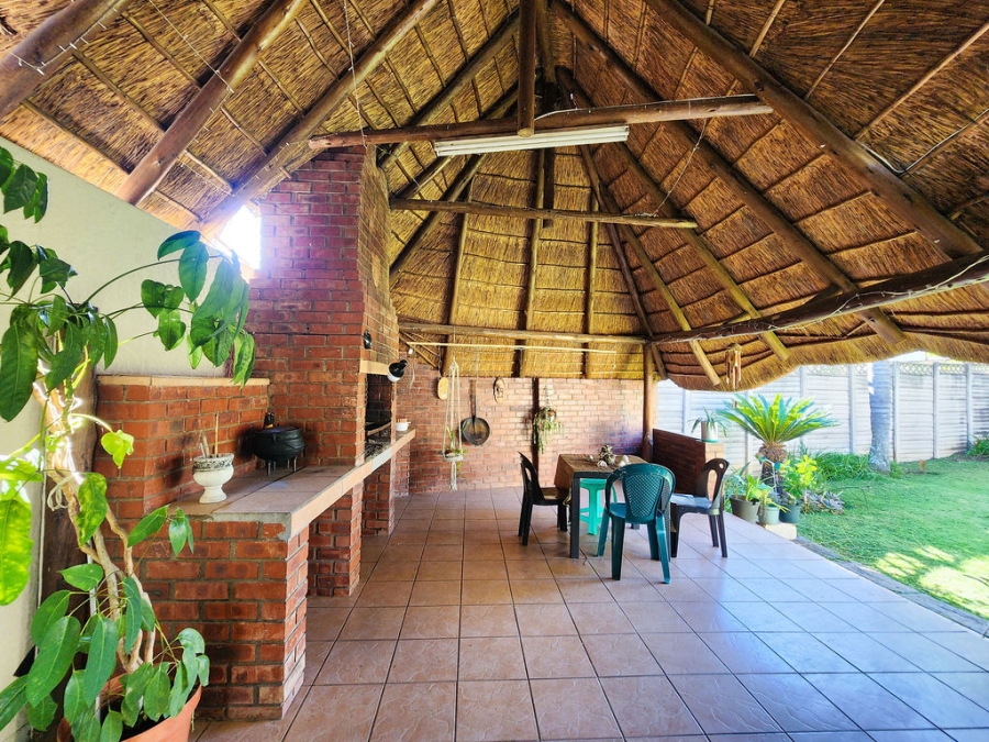 4 Bedroom Property for Sale in Pioneer Park KwaZulu-Natal