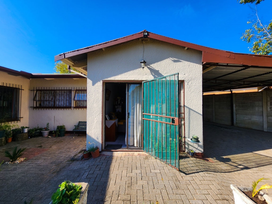 4 Bedroom Property for Sale in Pioneer Park KwaZulu-Natal