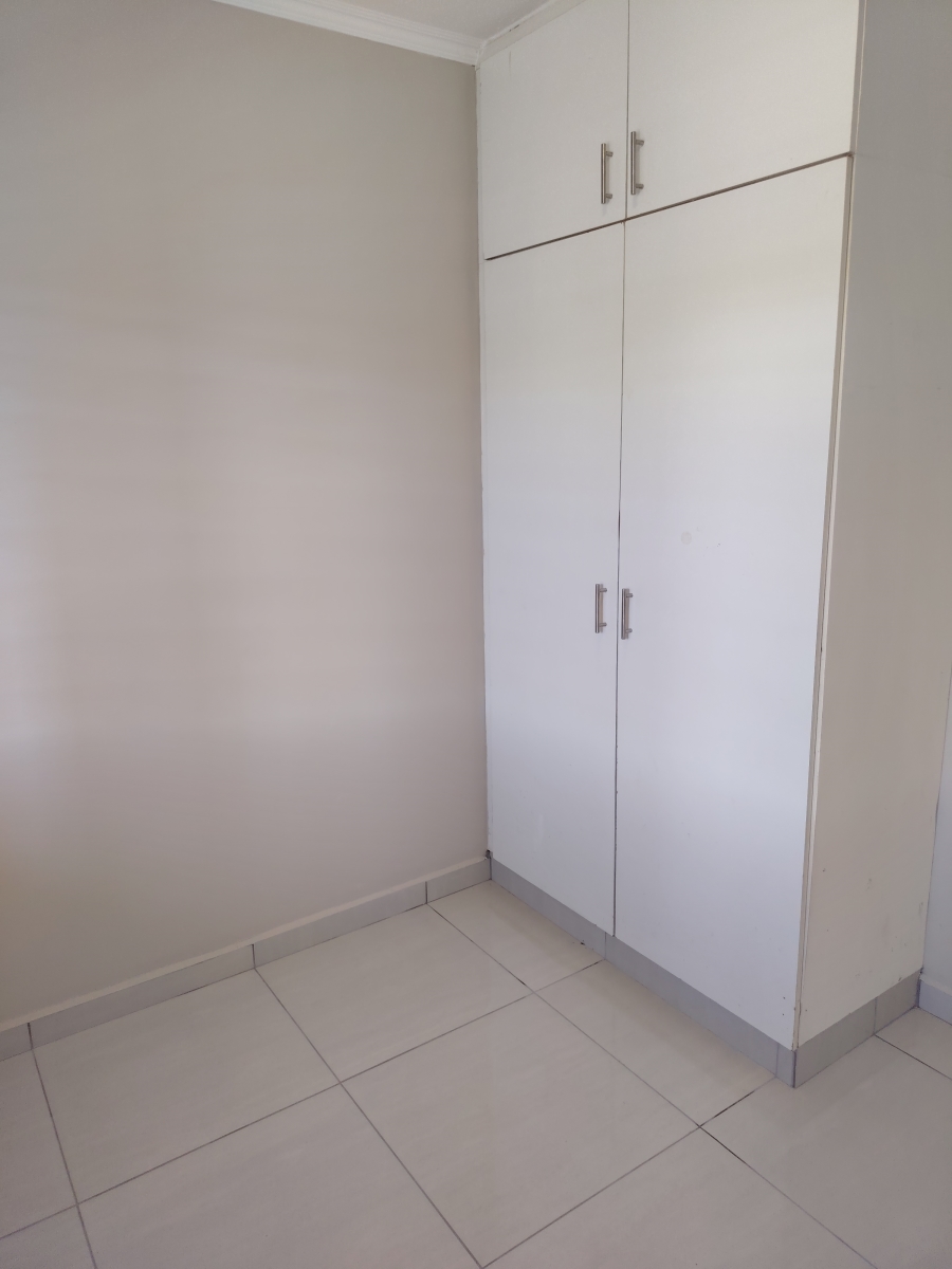 To Let 2 Bedroom Property for Rent in Manor Estates KwaZulu-Natal