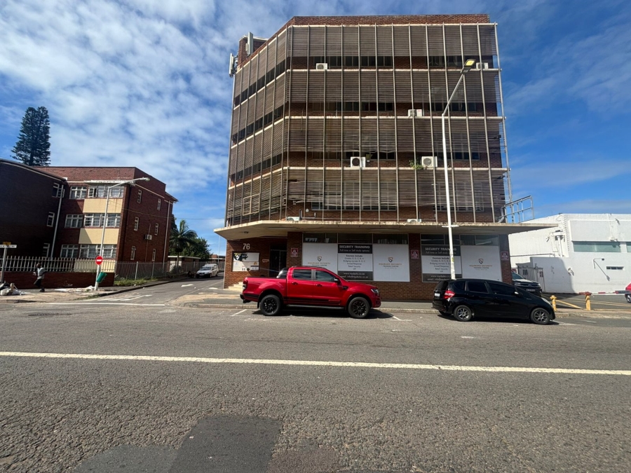 To Let Commercial Property for Rent in Greyville KwaZulu-Natal