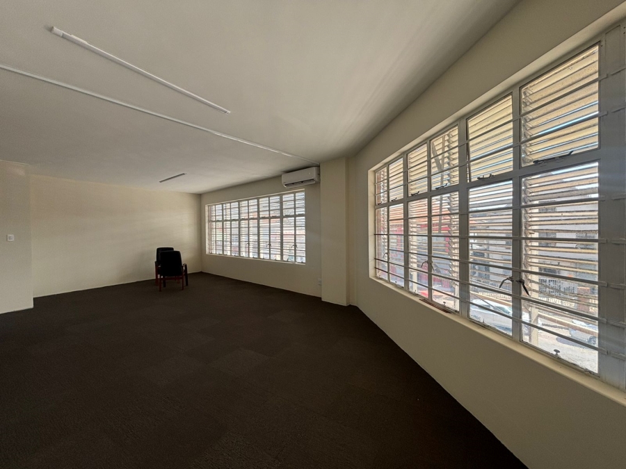 To Let Commercial Property for Rent in Greyville KwaZulu-Natal