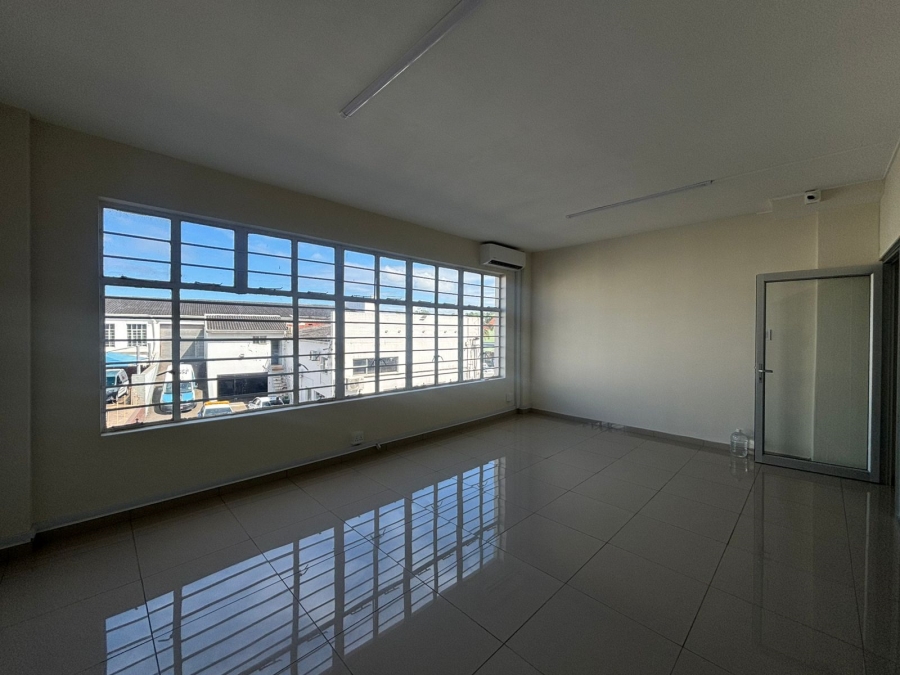 To Let Commercial Property for Rent in Greyville KwaZulu-Natal