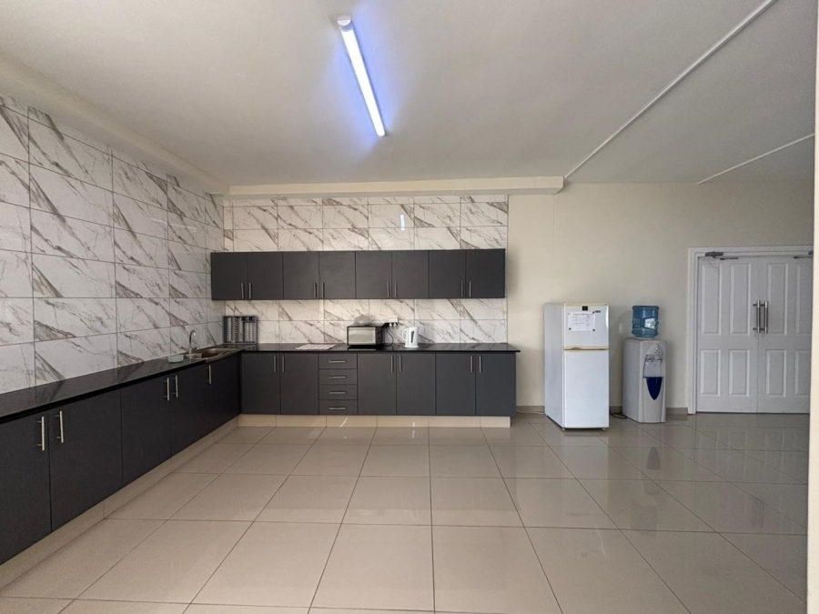 To Let Commercial Property for Rent in Greyville KwaZulu-Natal