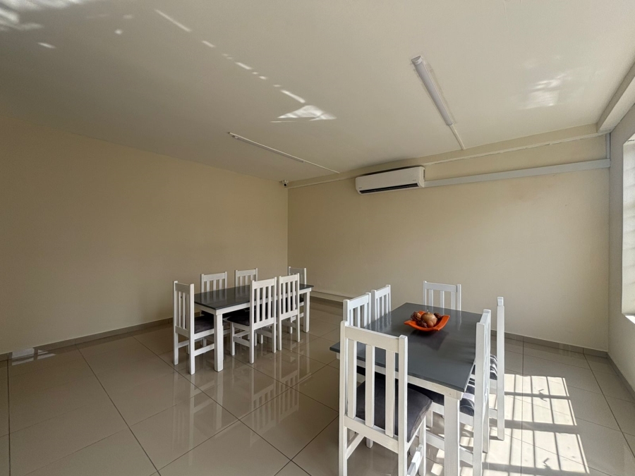 To Let Commercial Property for Rent in Greyville KwaZulu-Natal