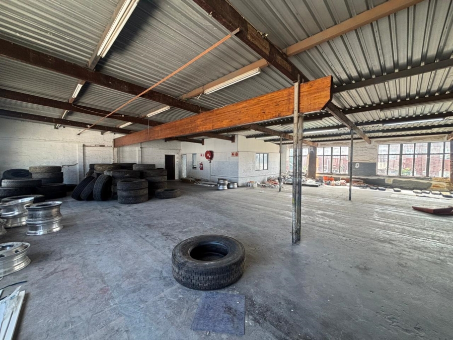 To Let Commercial Property for Rent in Greyville KwaZulu-Natal