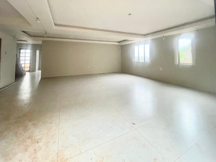 6 Bedroom Property for Sale in Umbilo KwaZulu-Natal