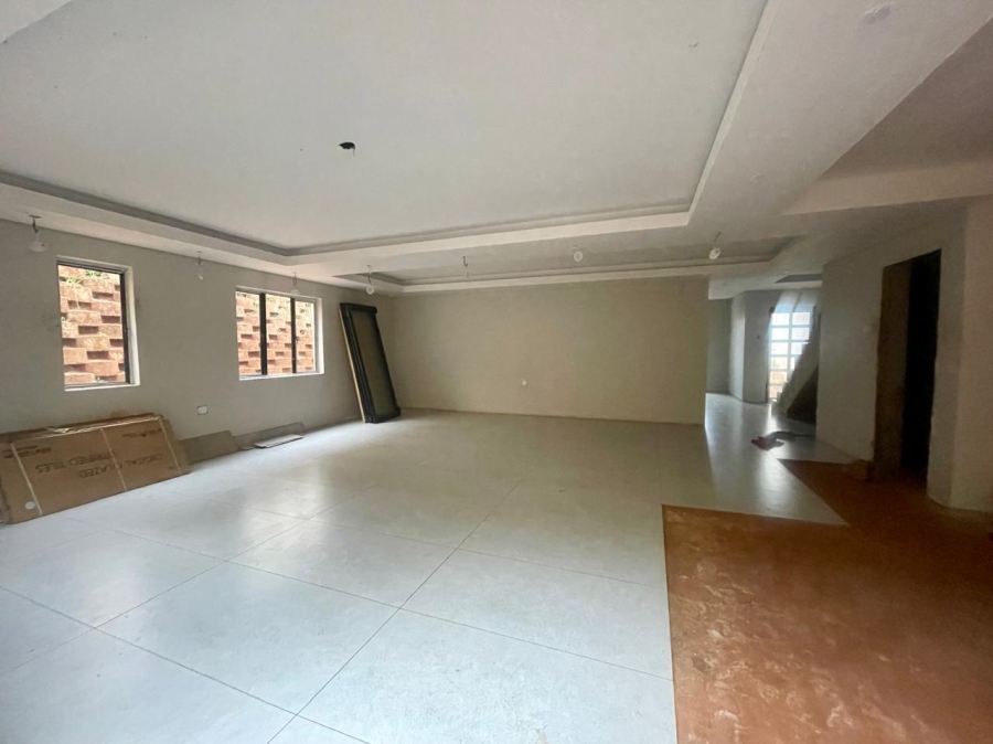 6 Bedroom Property for Sale in Umbilo KwaZulu-Natal