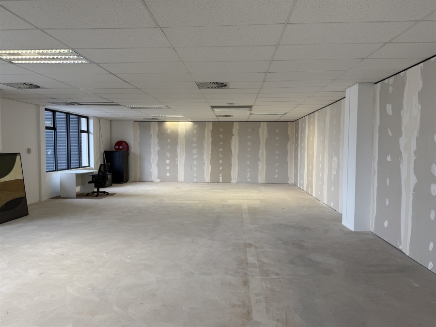 To Let Commercial Property for Rent in Umhlanga Ridge KwaZulu-Natal