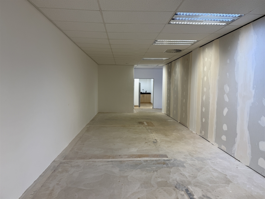 To Let Commercial Property for Rent in Umhlanga Ridge KwaZulu-Natal